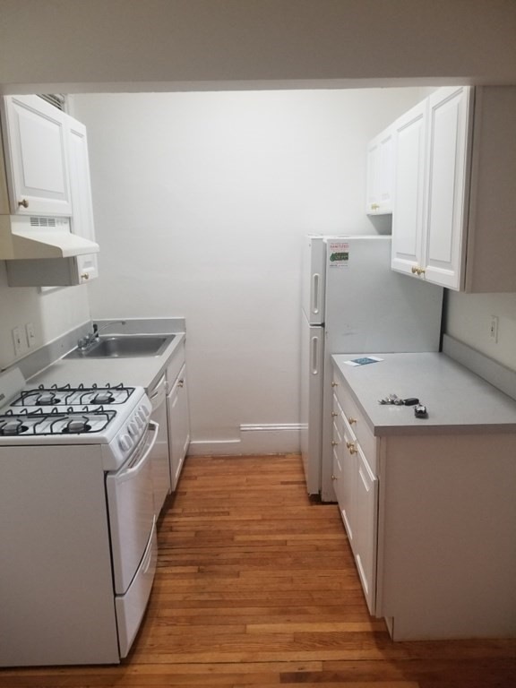 891 Massachusetts Ave unit 12A, Cambridge, MA 02139 - photo 1