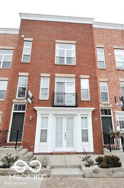 420 W Main St, Carmel, IN 46032 - photo 1