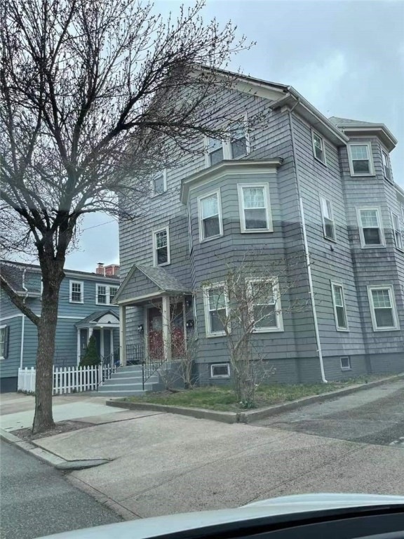 107 Arnold St unit 3, Providence, RI 02906 - photo 1