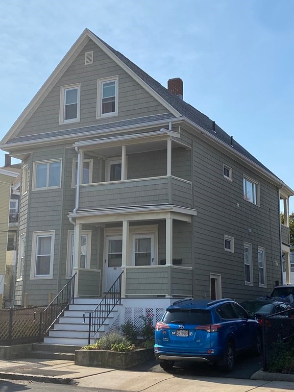 Sold $700,000 • Co-Listing Agent