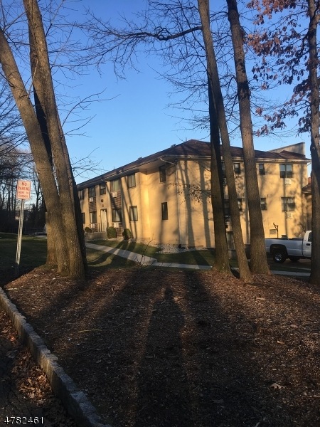 401 Us Highway 22 unit A, North Plainfield, NJ 07060 - photo 1