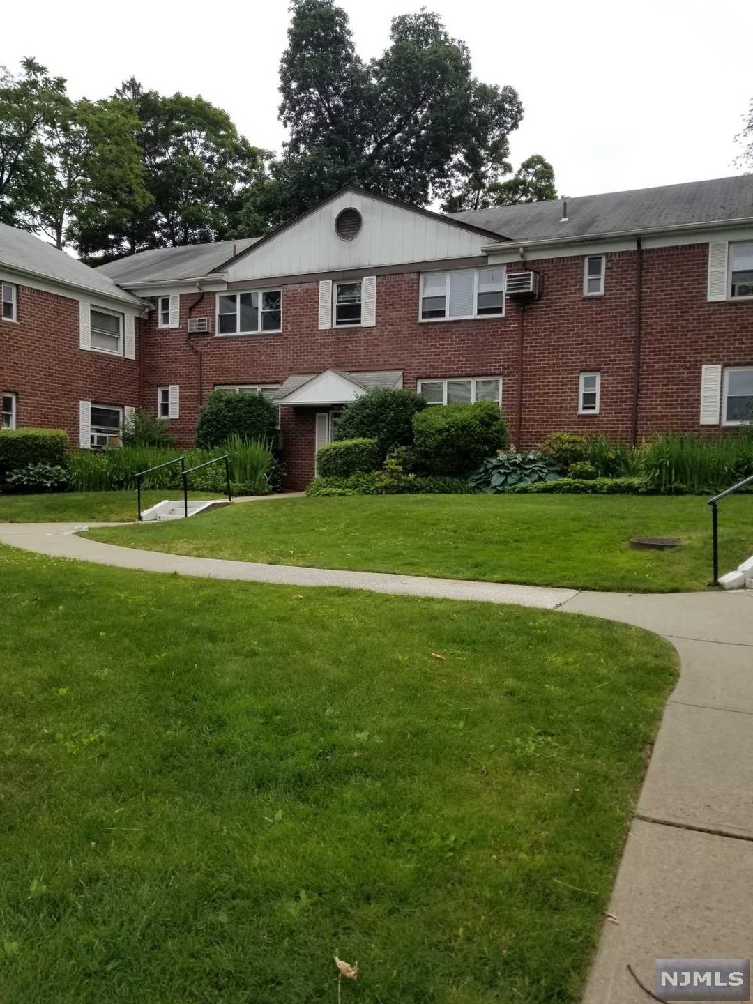 245 Passaic Ave unit C-13, Passaic, NJ 07055 - photo 1