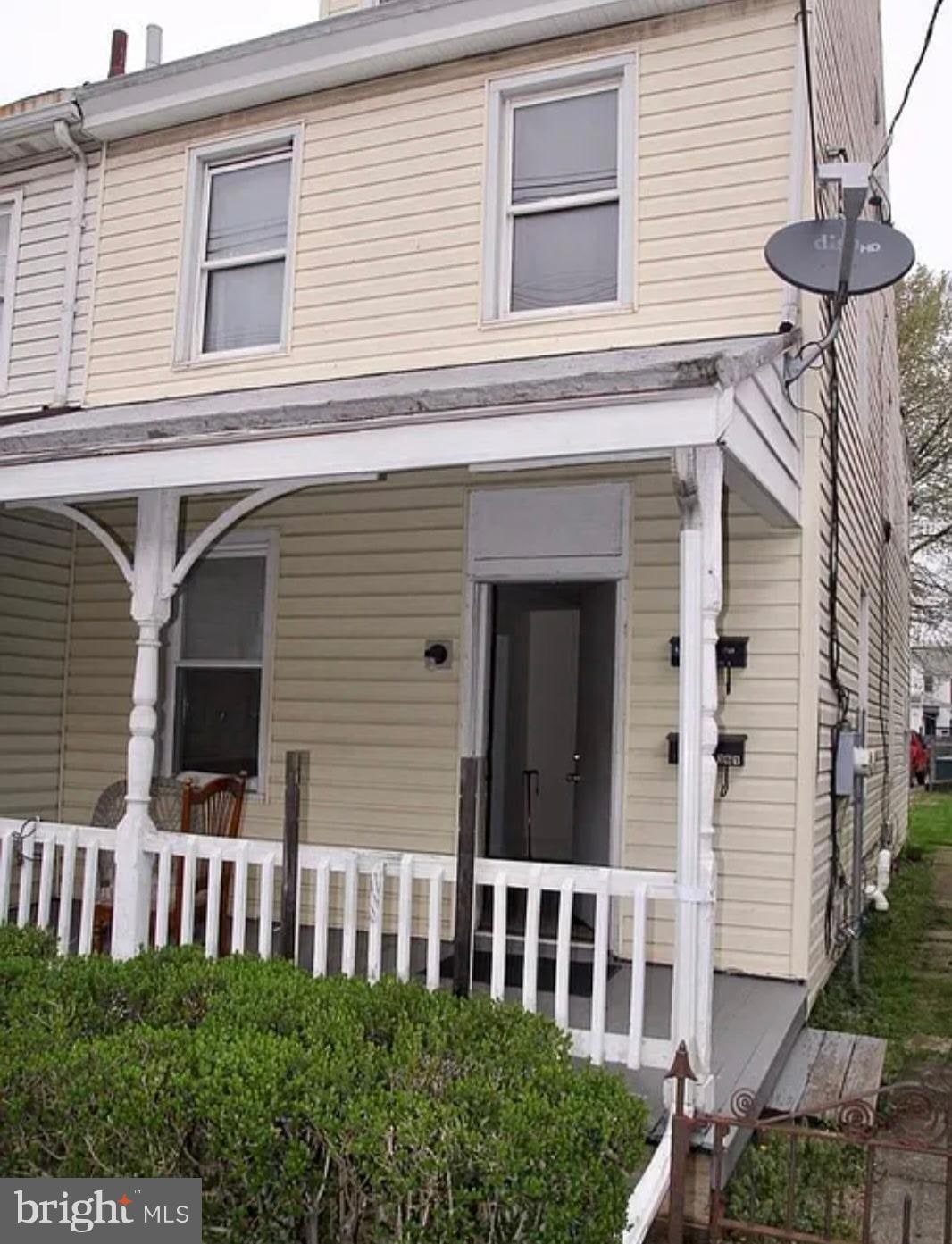For Rent $995/month • Co-Listing Agent