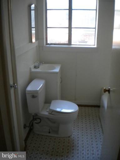 3311 W Coquelin Terrace, Chevy Chase, MD 20815 - photo 1