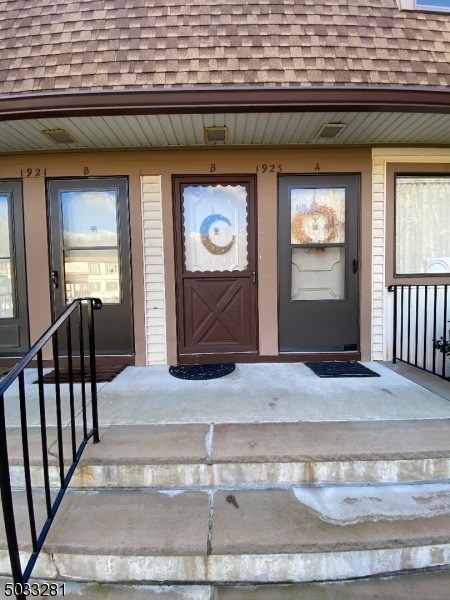 1923A Stonegate Ln unit B, Stanhope, NJ 07874 - photo 1