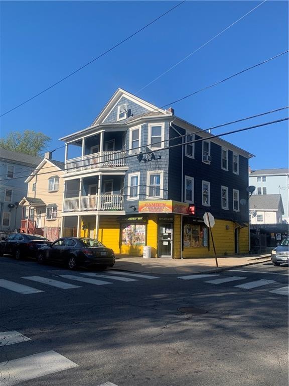 135 Camden Ave, Providence, RI 02908 - photo 1