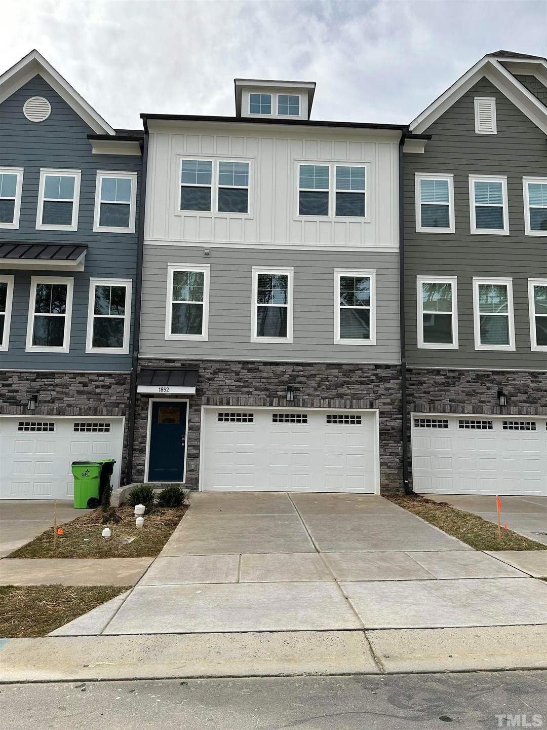 1852 Fahey Dr, Apex, NC 27502 - photo 1