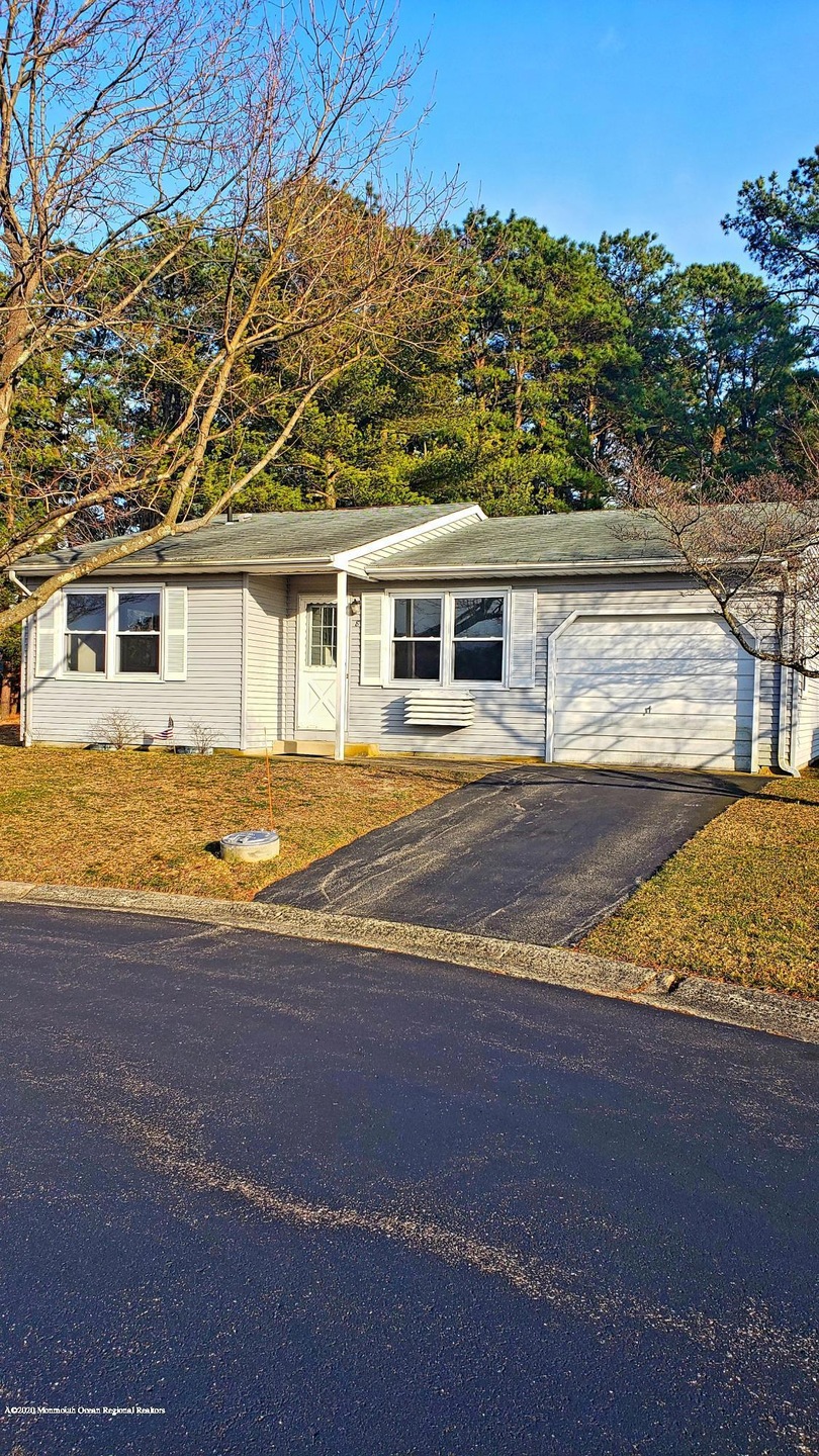 8 Greenmeadow Ln unit 72, Whiting, NJ 08759 - photo 1