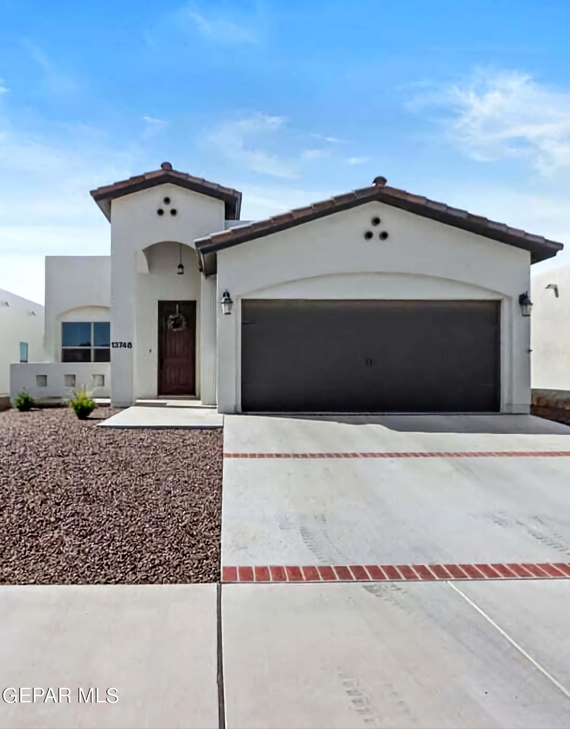 13748 Newton Ct, Horizon City, TX 79928 - photo 1