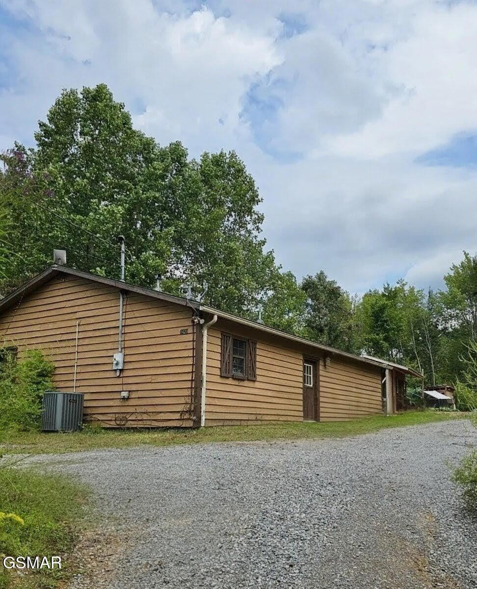 1420 Russell Hollow Rd, Sevierville, TN 37876 - photo 1