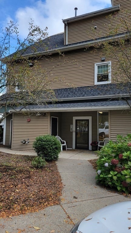 996 East St unit 10, Walpole, MA 02081 - photo 1