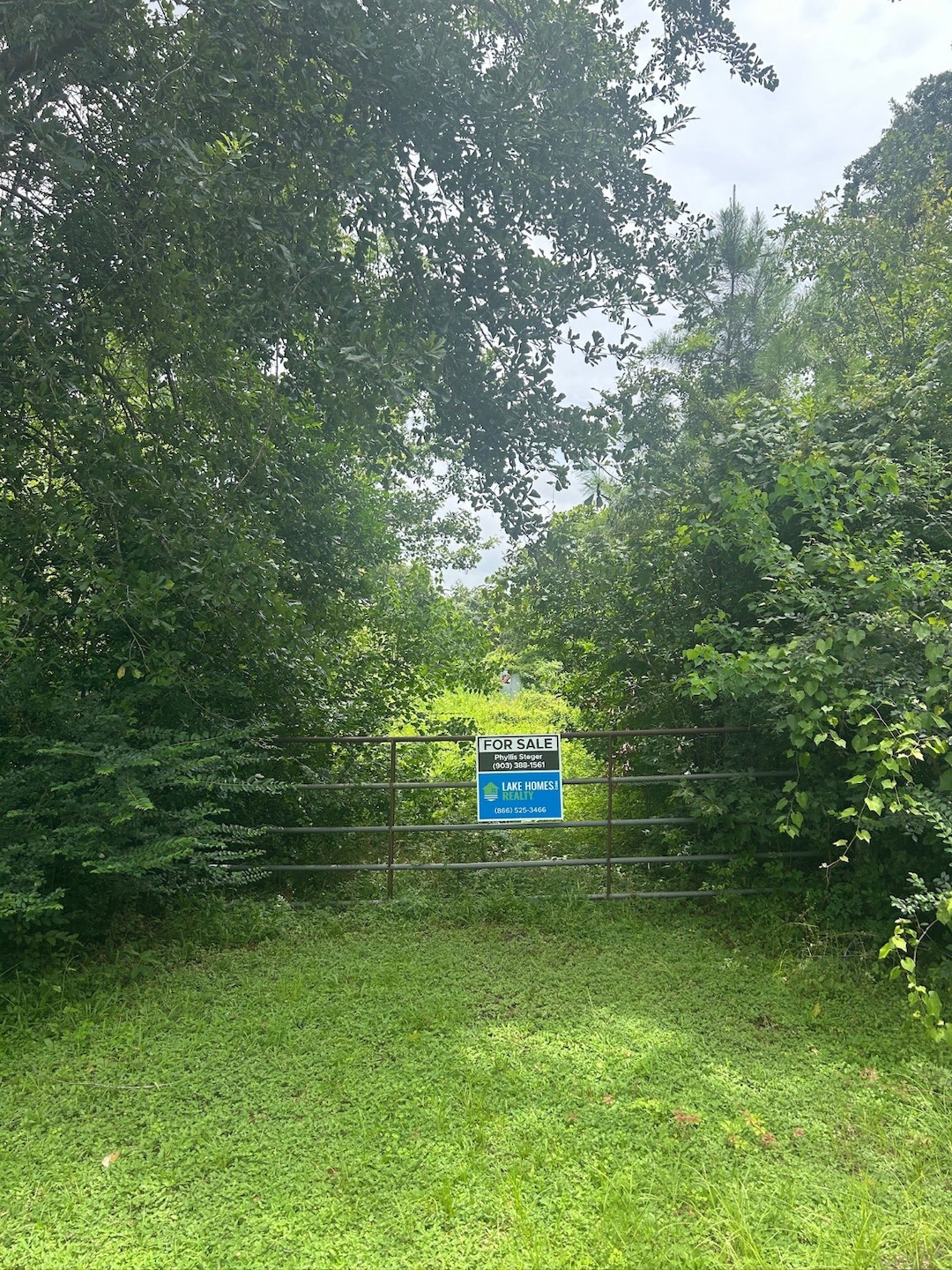 For Sale $900,000 • Co-Listing Agent