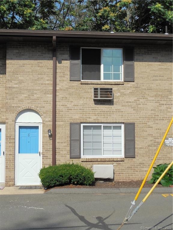 35 Mountain Village Rd unit 6, Waterbury, CT 06706 - photo 1
