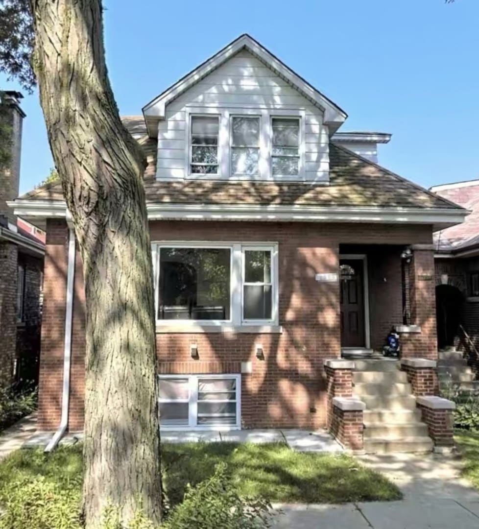 unlisted-address, Chicago, IL 60659 - photo 1