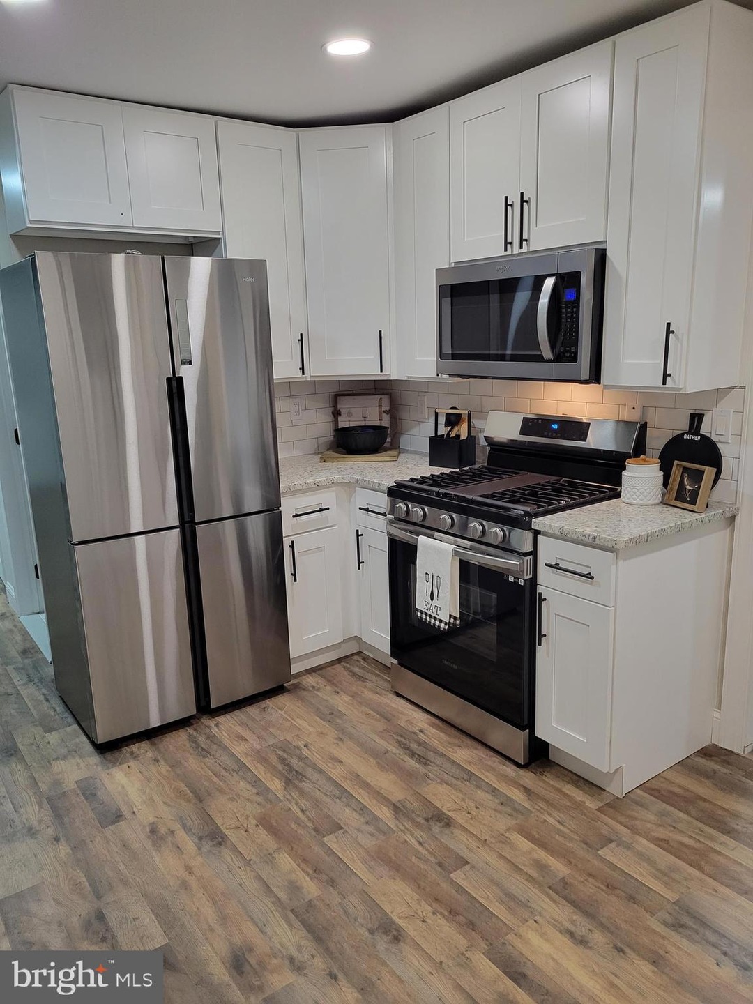 11 University Dr, Pennsville, NJ 08070 - photo 1