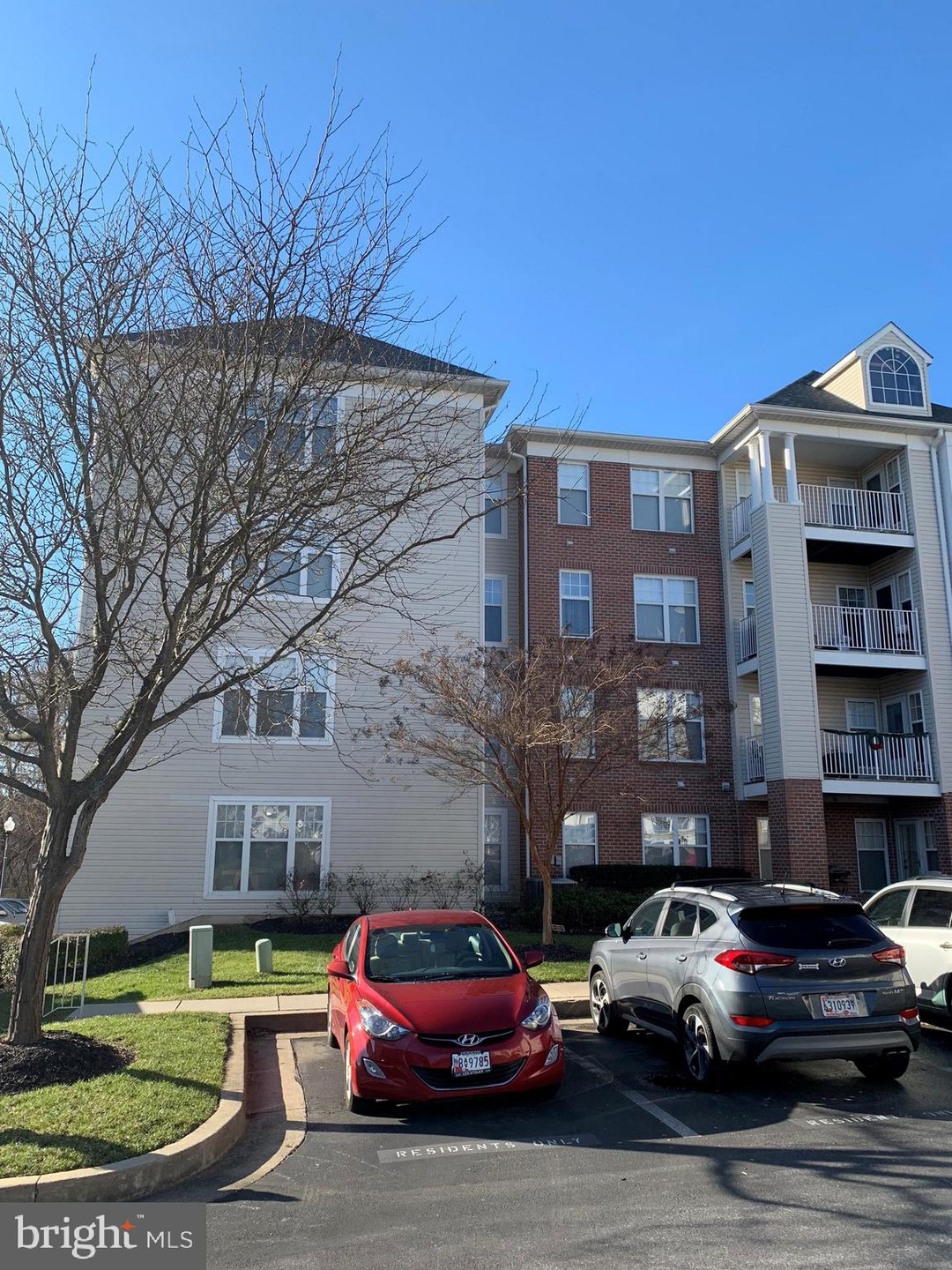 9450 Wordsworth Way unit 405, Owings Mills, MD 21117 - photo 1