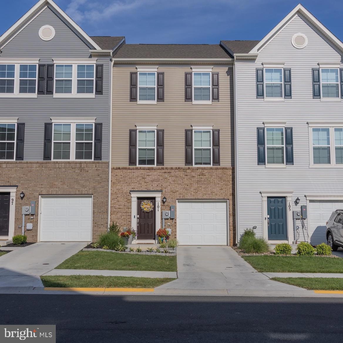 101 Extrovert Dr, Charles Town, WV 25414 - photo 1