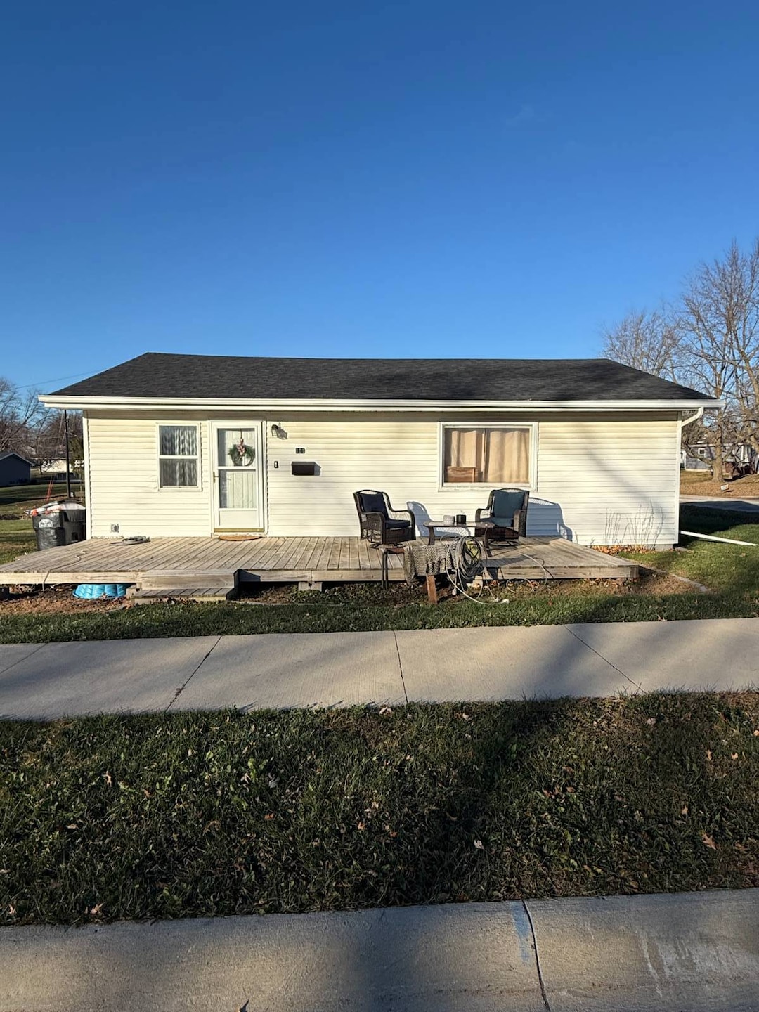 101 S Garfield St, Mount Ayr, IA 50854 - photo 1