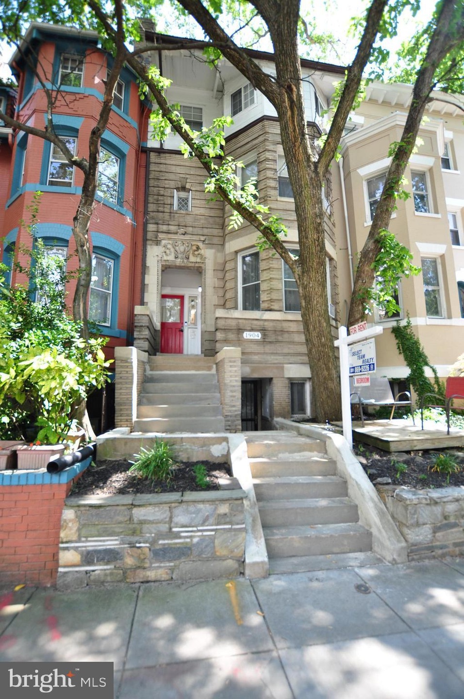 1904 Calvert St NW unit 3, Washington, DC 20009 - photo 1