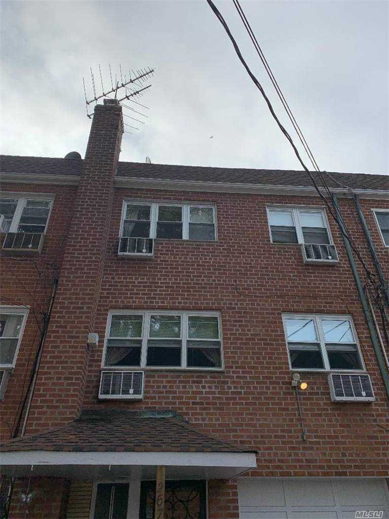 267-20 E Williston Ave unit 1, Floral Park, NY 11001 - photo 1