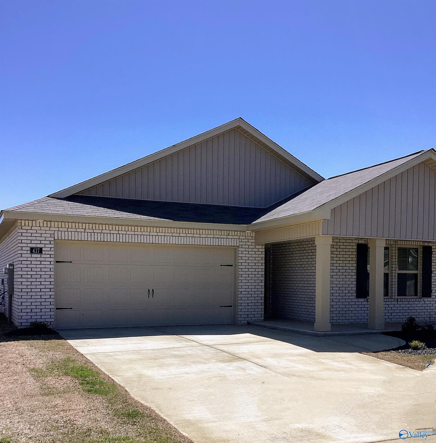 417 Jackson Point Cir, Huntsville, AL 35811 - photo 1