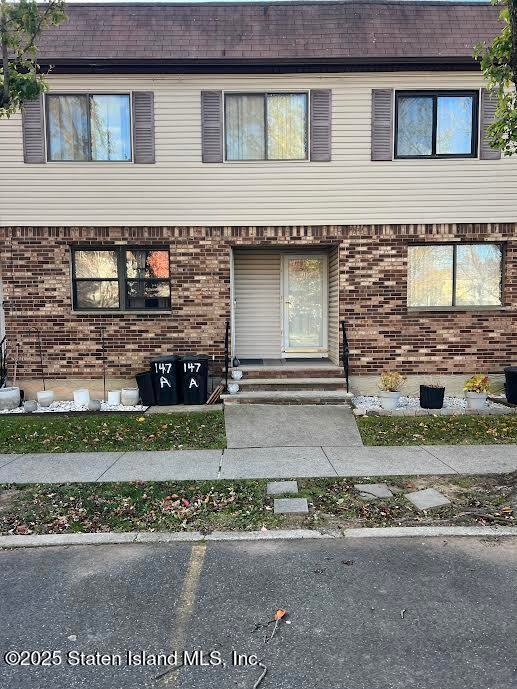 147 Colon Ave unit B, Staten Island, NY 10308 - photo 1