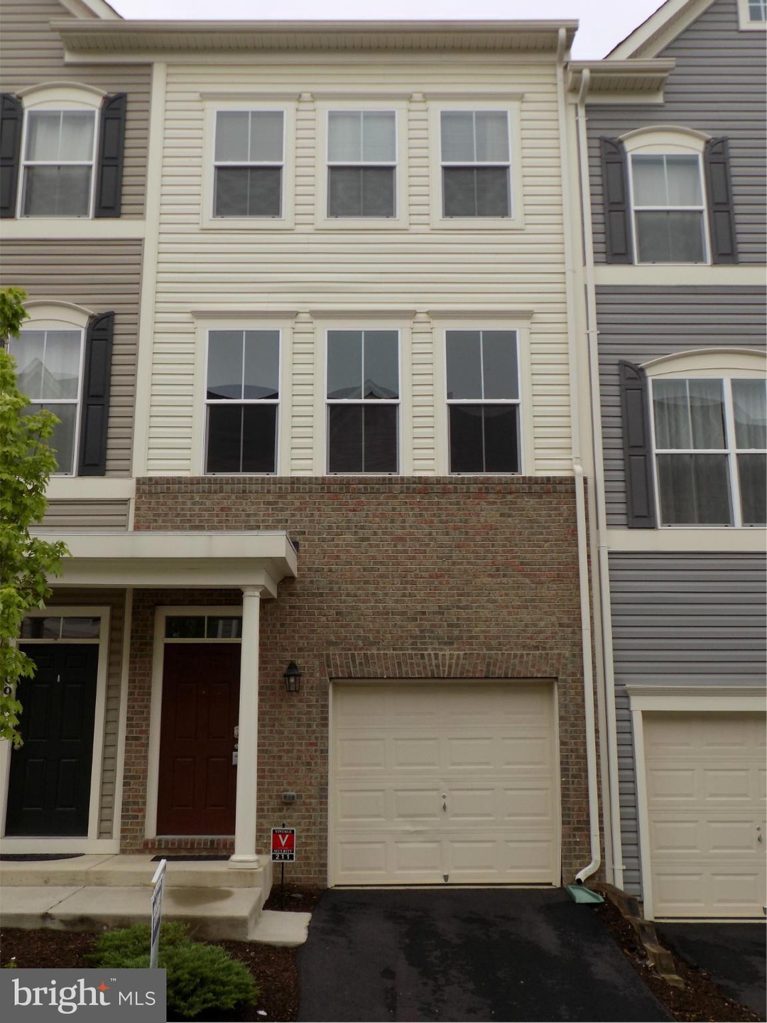 211 Shamrock Dr, Stafford, VA 22556 - photo 1