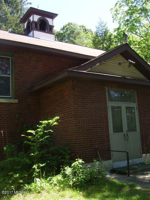 2959 Butterworth original school house e