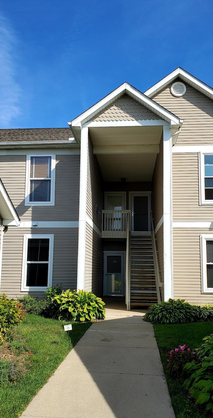 For Rent $1,900/month