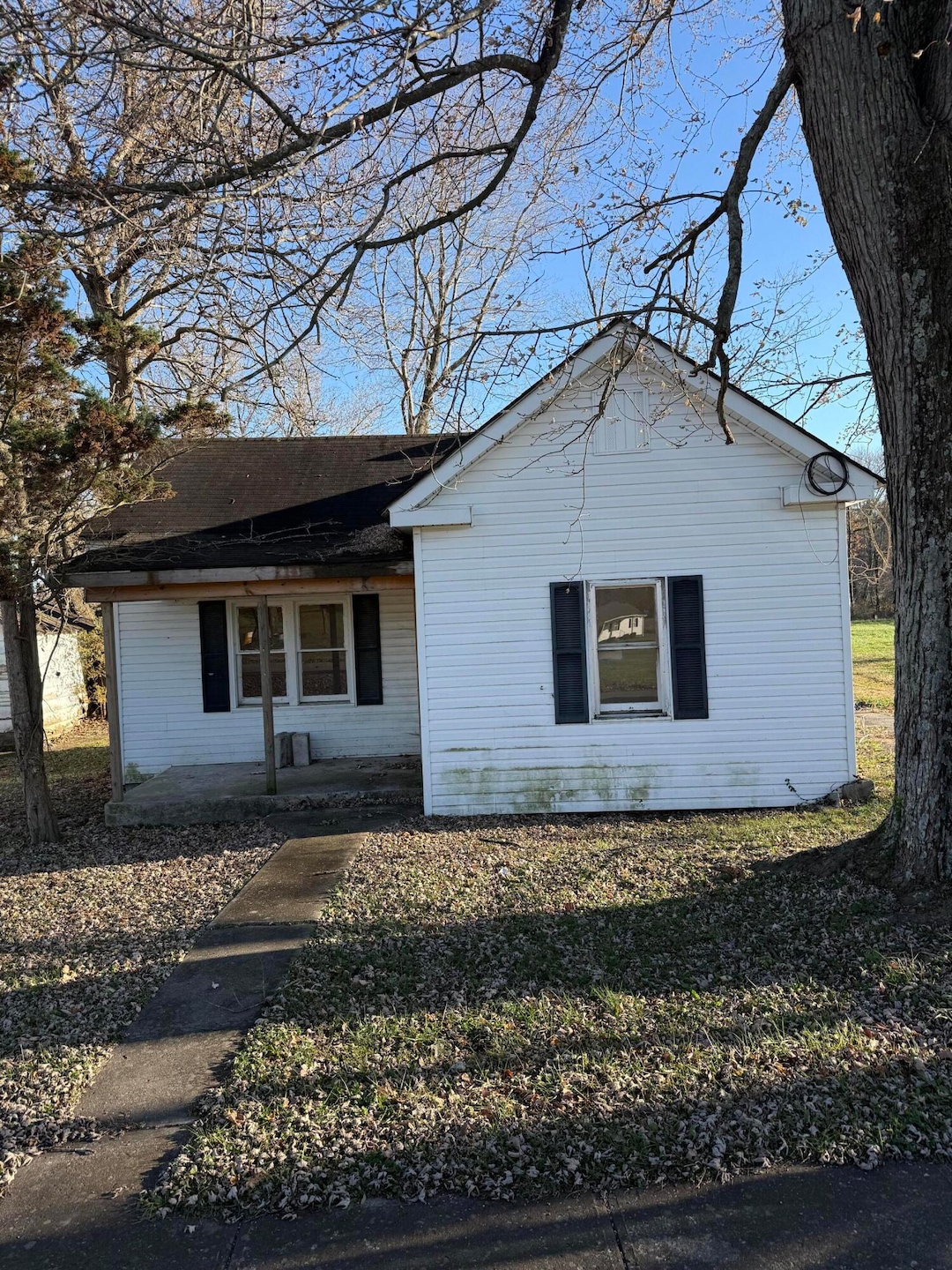 267 Walnut St, Crab Orchard, KY 40419 - photo 1