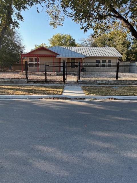 300 Westminster St, Kerrville, TX 78028 - photo 1