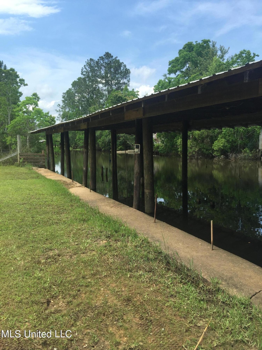 Nhn Cochran, Moss Point, MS 39562 - photo 1