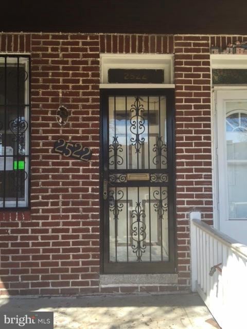 2522 W Lafayette Ave, Baltimore, MD 21216 - photo 1