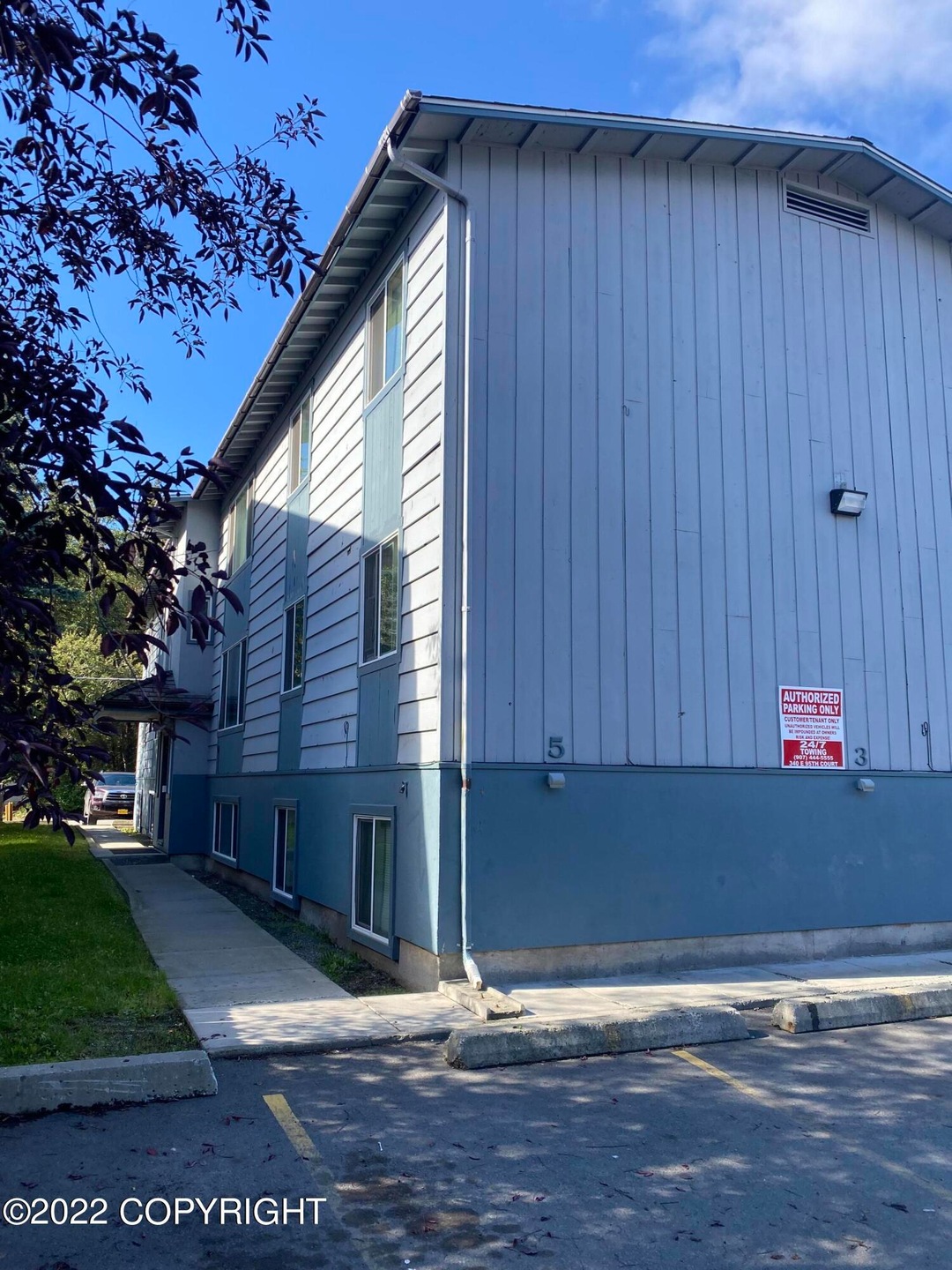 2303 Eureka St unit 4, Anchorage, AK 99503 - photo 1