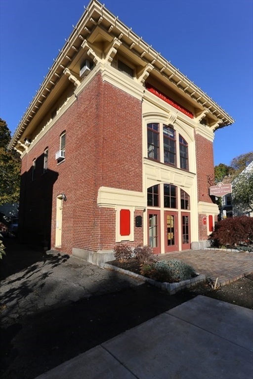 30 Rantoul St unit 2R, Beverly, MA 01915 - photo 1