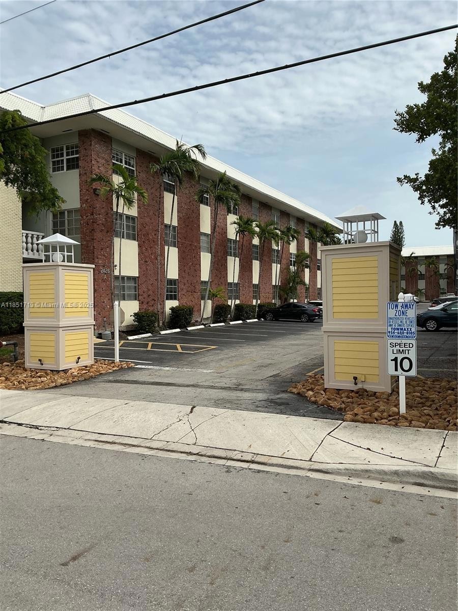 Village At Harbor Beach unit 209, Fort Lauderdale, FL 33316 - photo 1