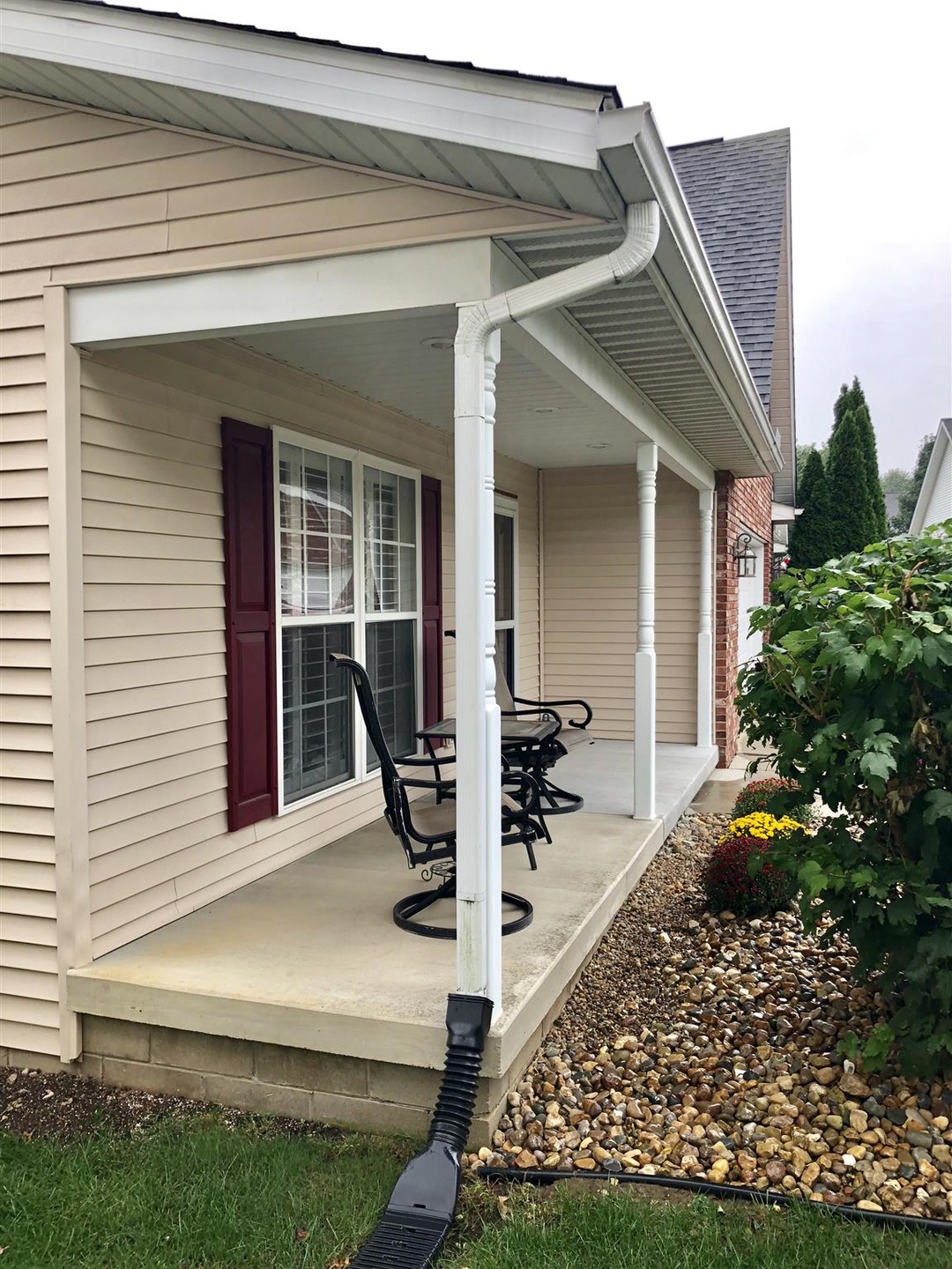 1130 W Sugarberry Ct, Bloomington, IN 47404 - photo 1