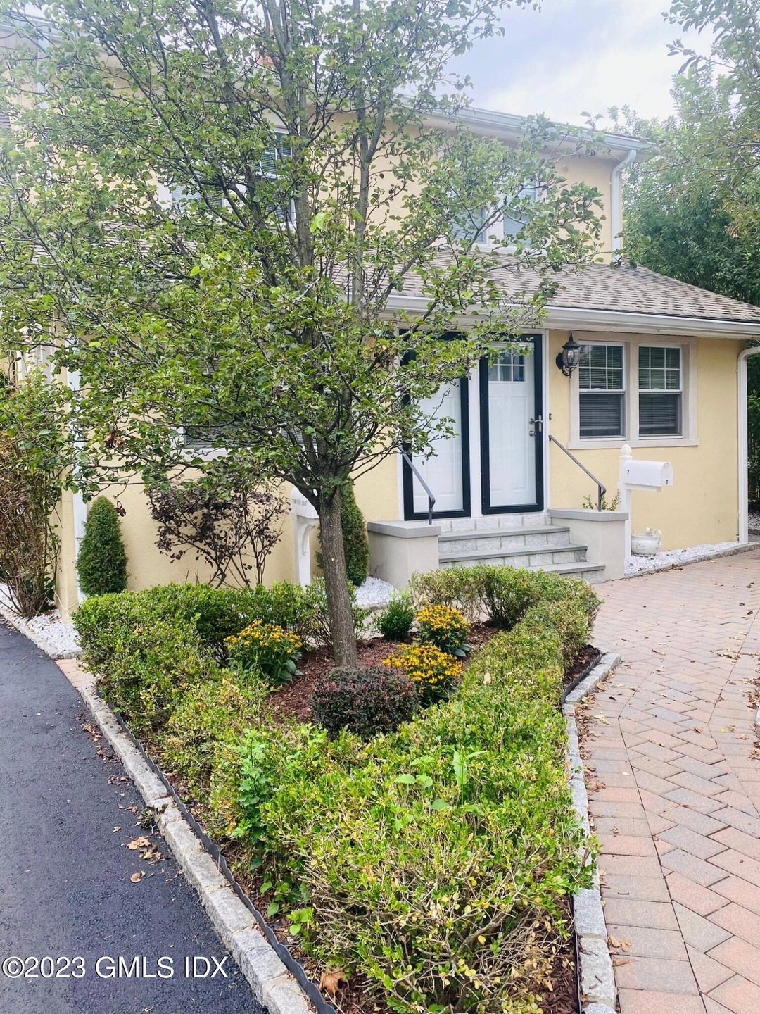 7 Sound View Ct, Greenwich, CT 06830 - photo 1