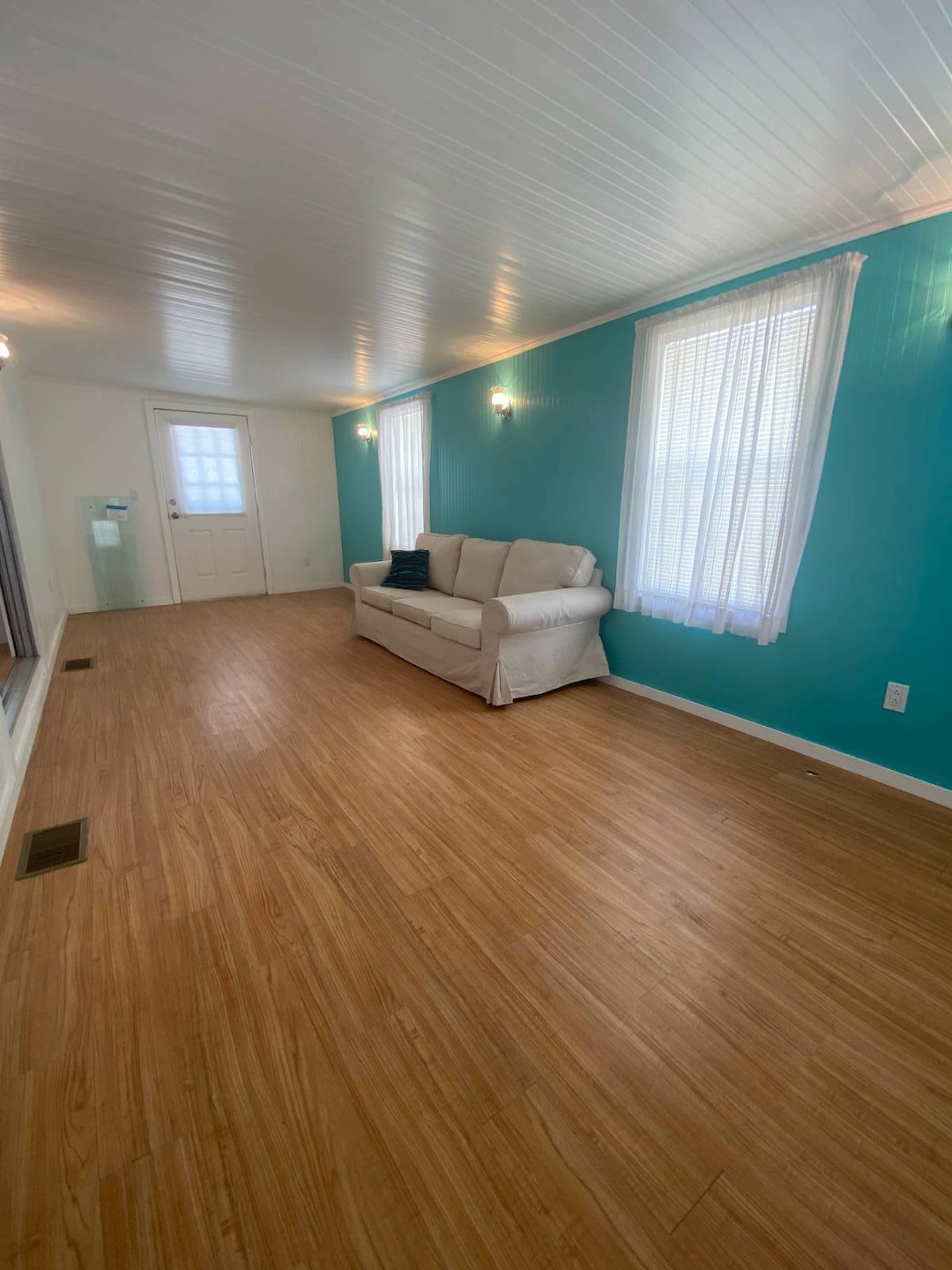 1681 Moonraker Dr unit 377, Ruskin, FL 33570 - photo 1