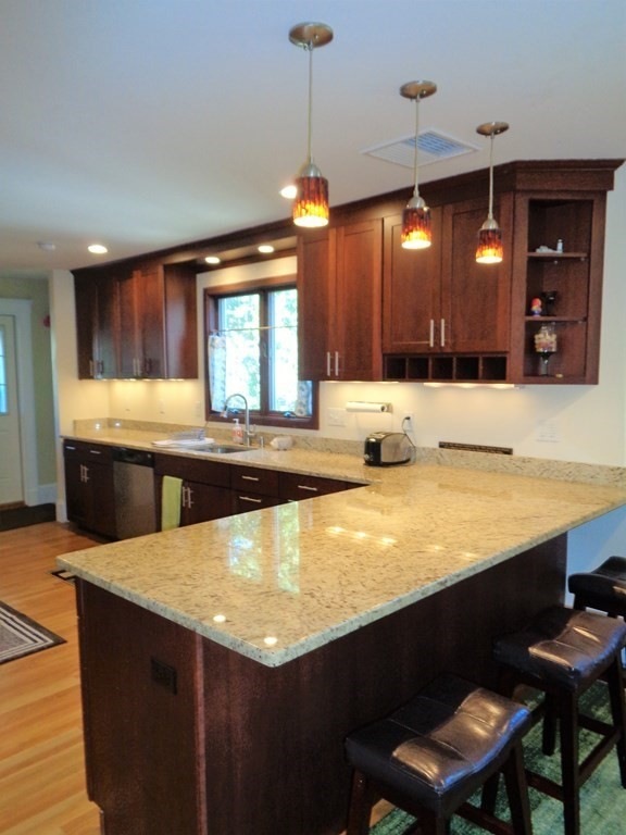 35 Cambria Rd unit 2, Waltham, MA 02453 - photo 1