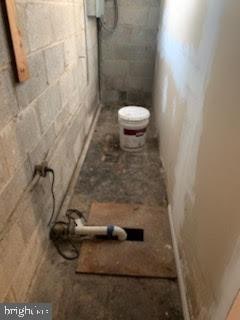 5621 Mcclean Blvd, Baltimore, MD 21214 - photo 1