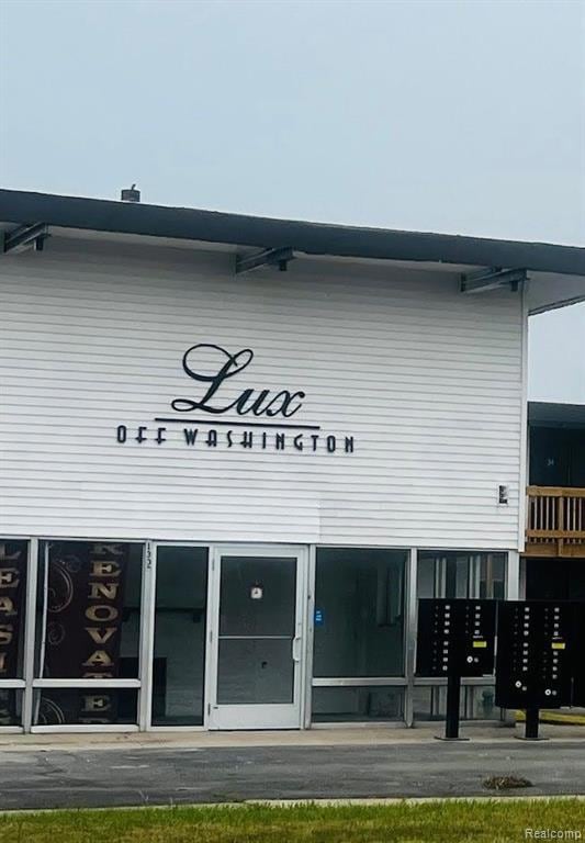 1305 Washington Ave unit 15, Bay City, MI 48708 - photo 1