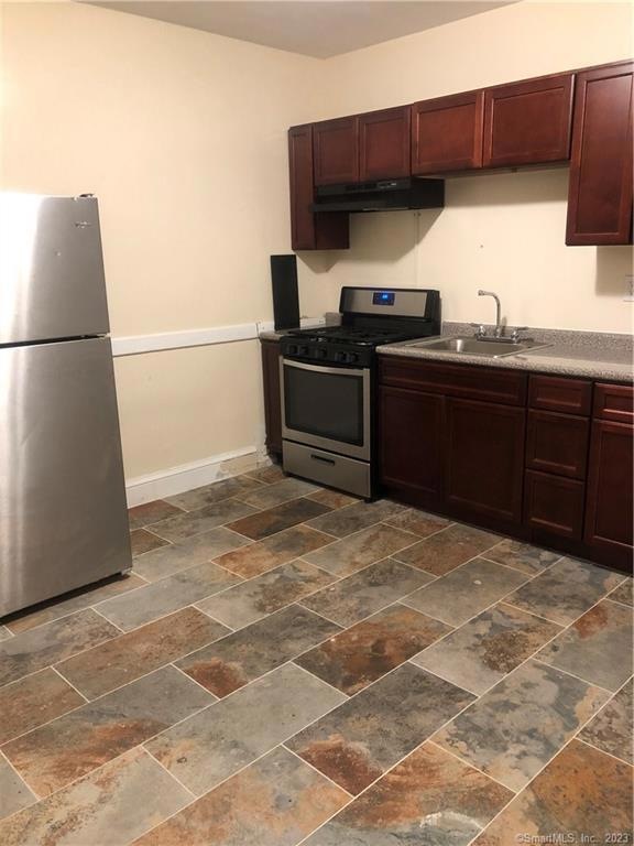 465 Wethersfield Ave unit C3, Hartford, CT 06114 - photo 1