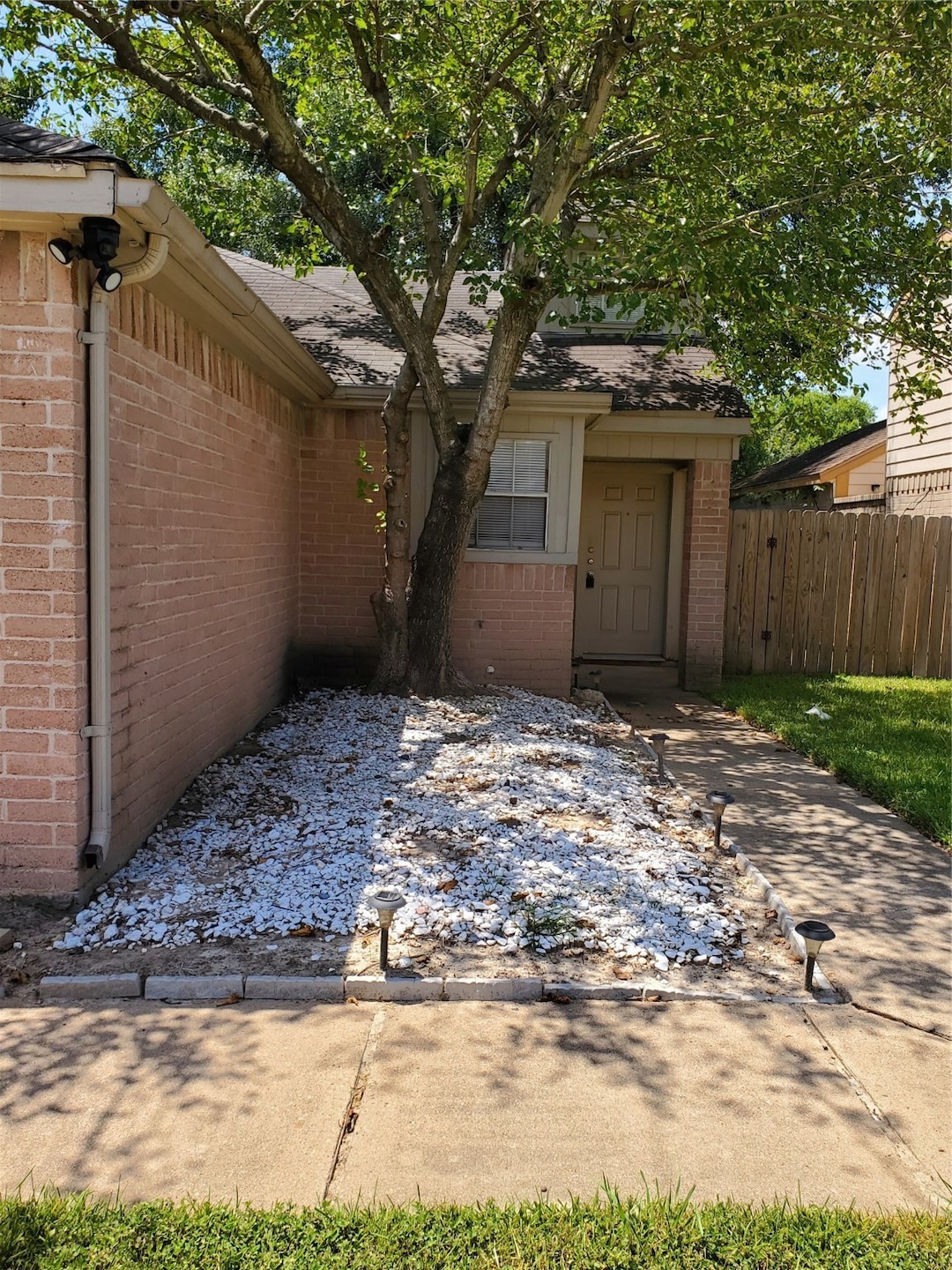 7511 Brookleaf Dr, Houston, TX 77041 - photo 1