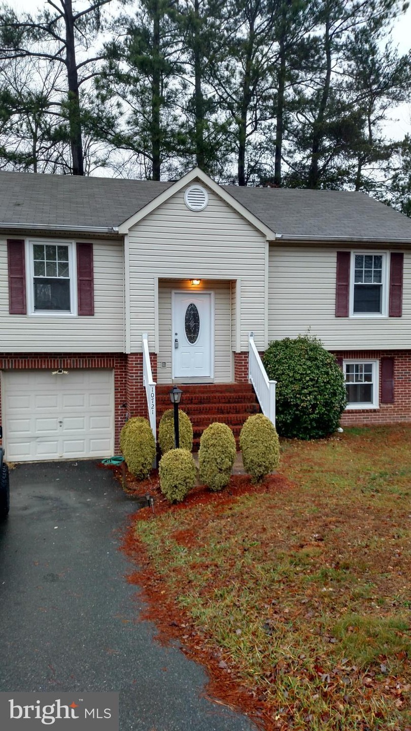 10721 Cobblestone Dr, Spotsylvania, VA 22553 - photo 1