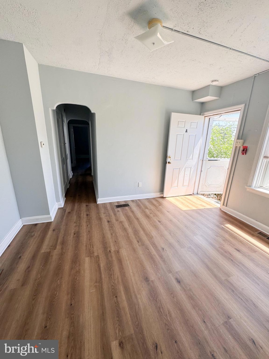 42 S Sycamore Ave unit A, Aldan, PA 19018 - photo 1