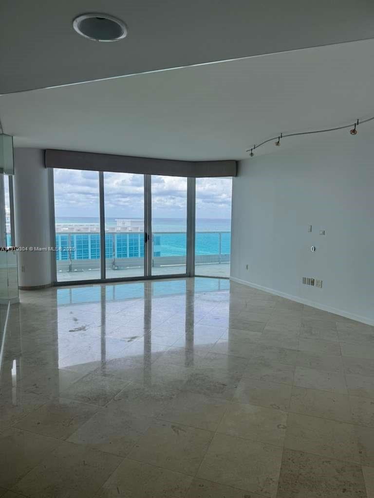 Copabella unit 1602, Miami Beach, FL 33140 - photo 1