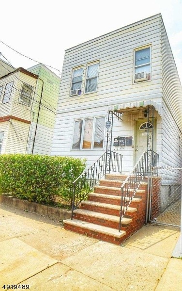 624 4th St, Newark, NJ 07107 - photo 1