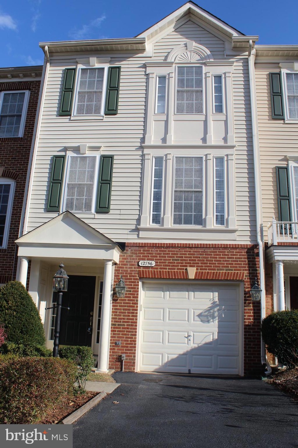 12756 Heron Ridge Dr, Fairfax, VA 22030 - photo 1