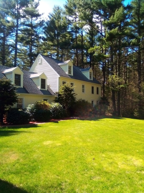 7 Sadler Rd, Upton, MA 01568 - photo 1